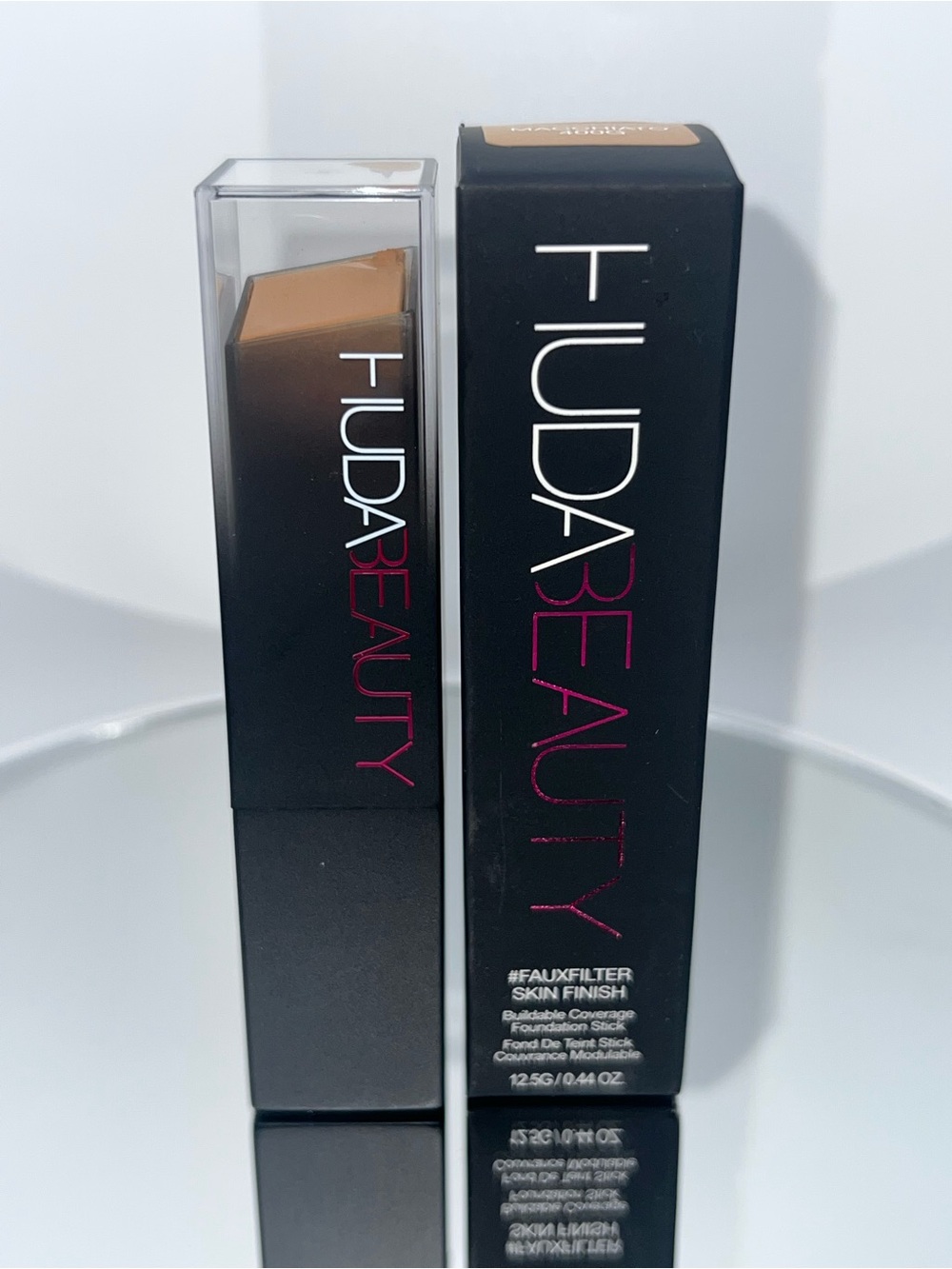 Huda Beauty #FauxFilter Skin Finish Foundation Stick 400G Macchiato NEW